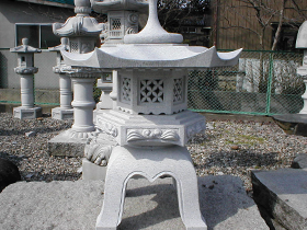 庭灯篭・庭石